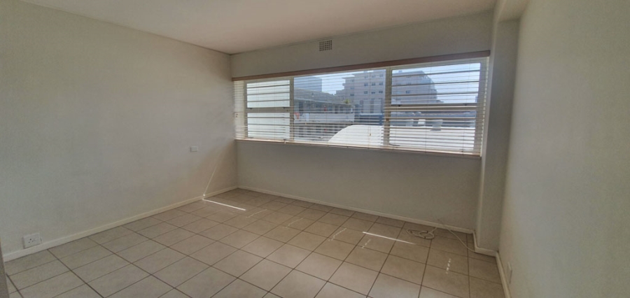 To Let 2 Bedroom Property for Rent in Sea Point Western Cape